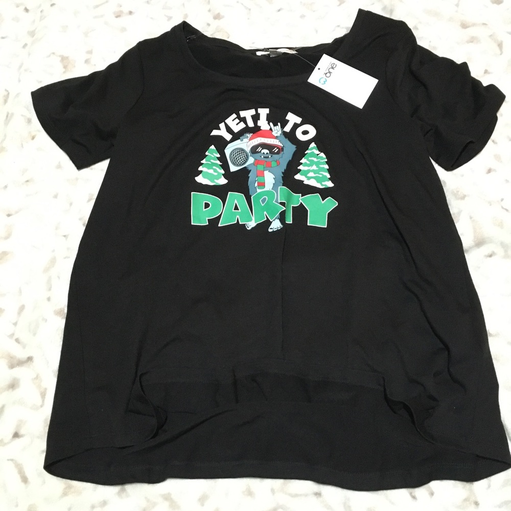 Graphic tee